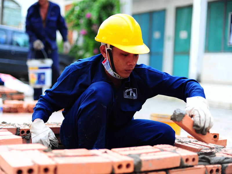 Công nhân xây dựng là gì? Công việc và thu nhập thợ xây [UPDATE]