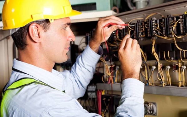 Kỹ sư điện là gì? Khám phá mô tả công việc kỹ sư điện - Ảnh 1